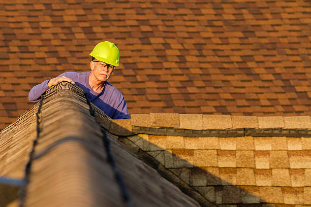Best Roof Maintenance Services  in Waupun, WI
